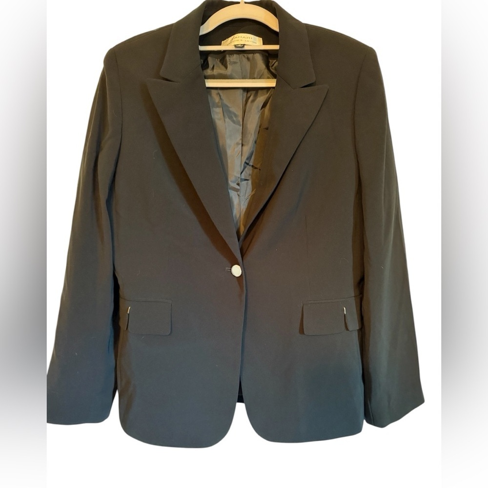 Tahari Elegant Black Jacket